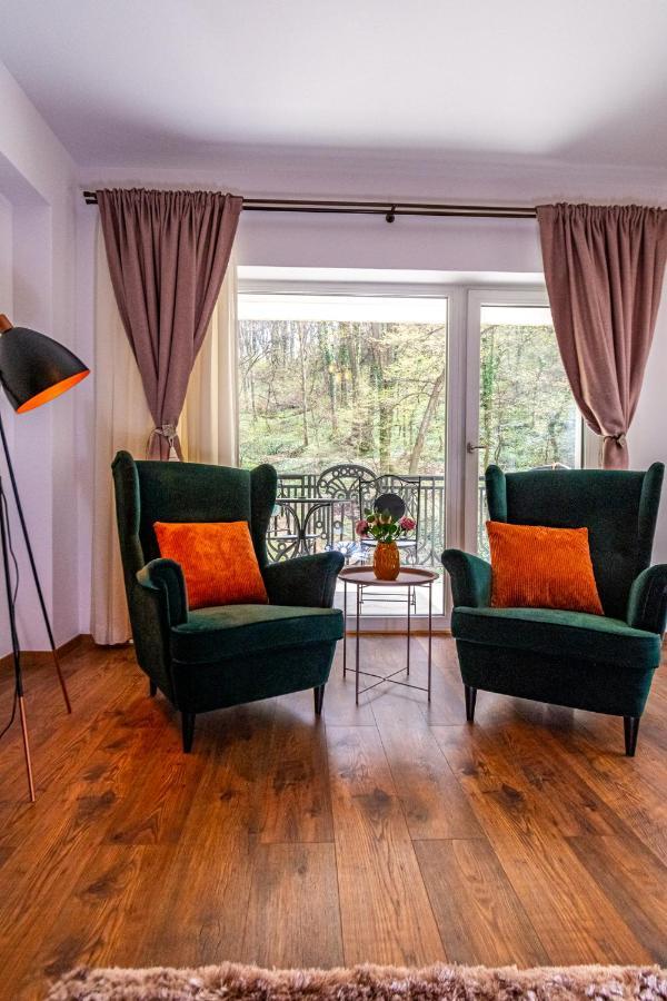 Nature Apartment - Minutes Away From The Old Town And Afi Mall Braşov Exterior foto