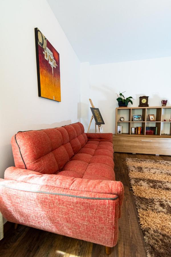 Nature Apartment - Minutes Away From The Old Town And Afi Mall Braşov Exterior foto