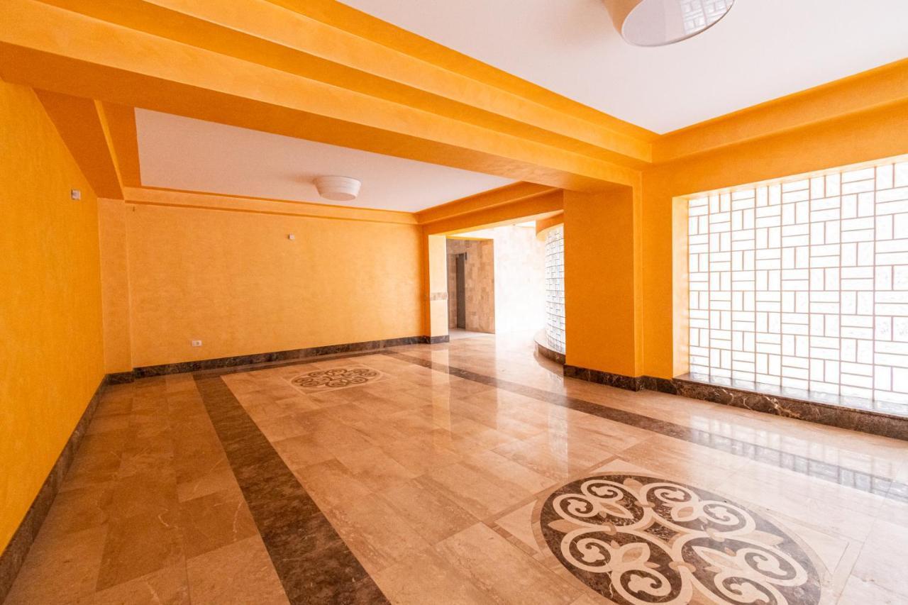 Nature Apartment - Minutes Away From The Old Town And Afi Mall Braşov Exterior foto