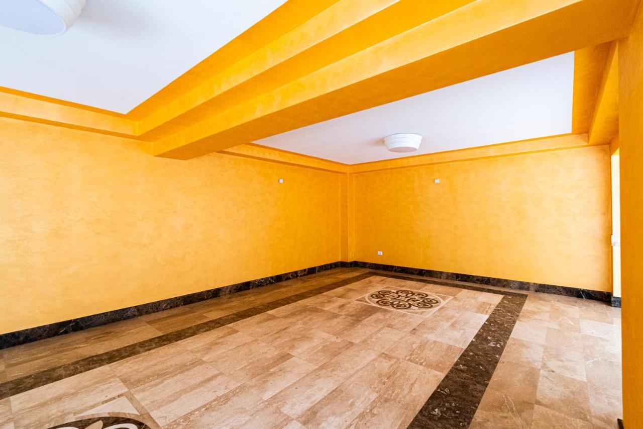 Nature Apartment - Minutes Away From The Old Town And Afi Mall Braşov Exterior foto